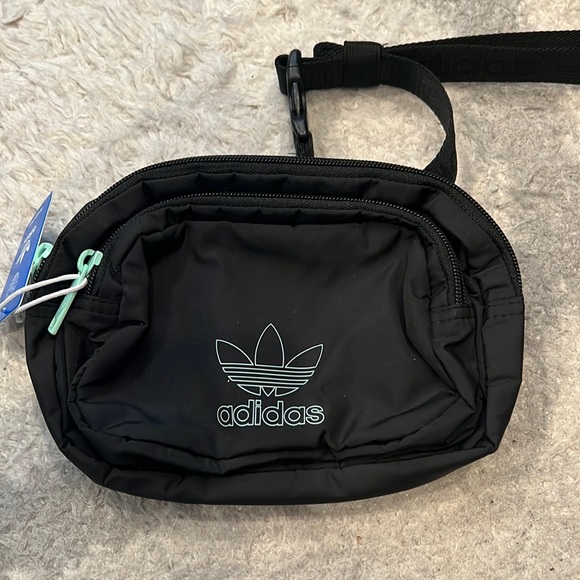 Adidas Fanny pack - Picture 1 of 4